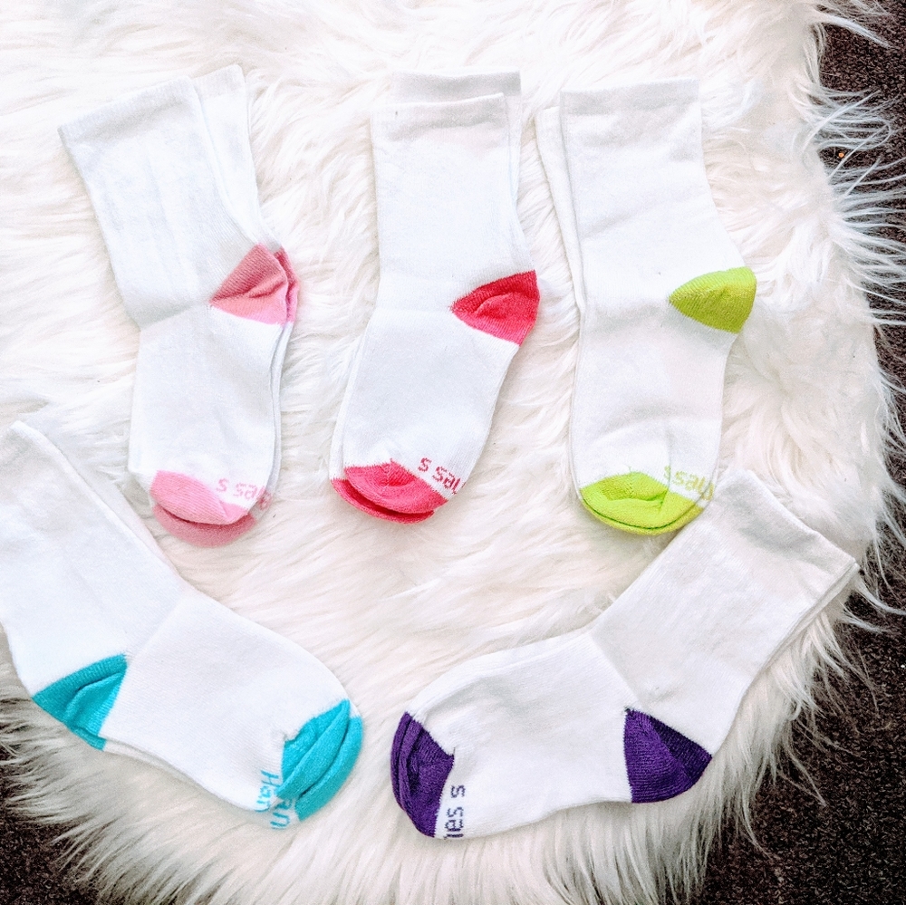 10 pairs of Hanes Girls Socks Size 6-10